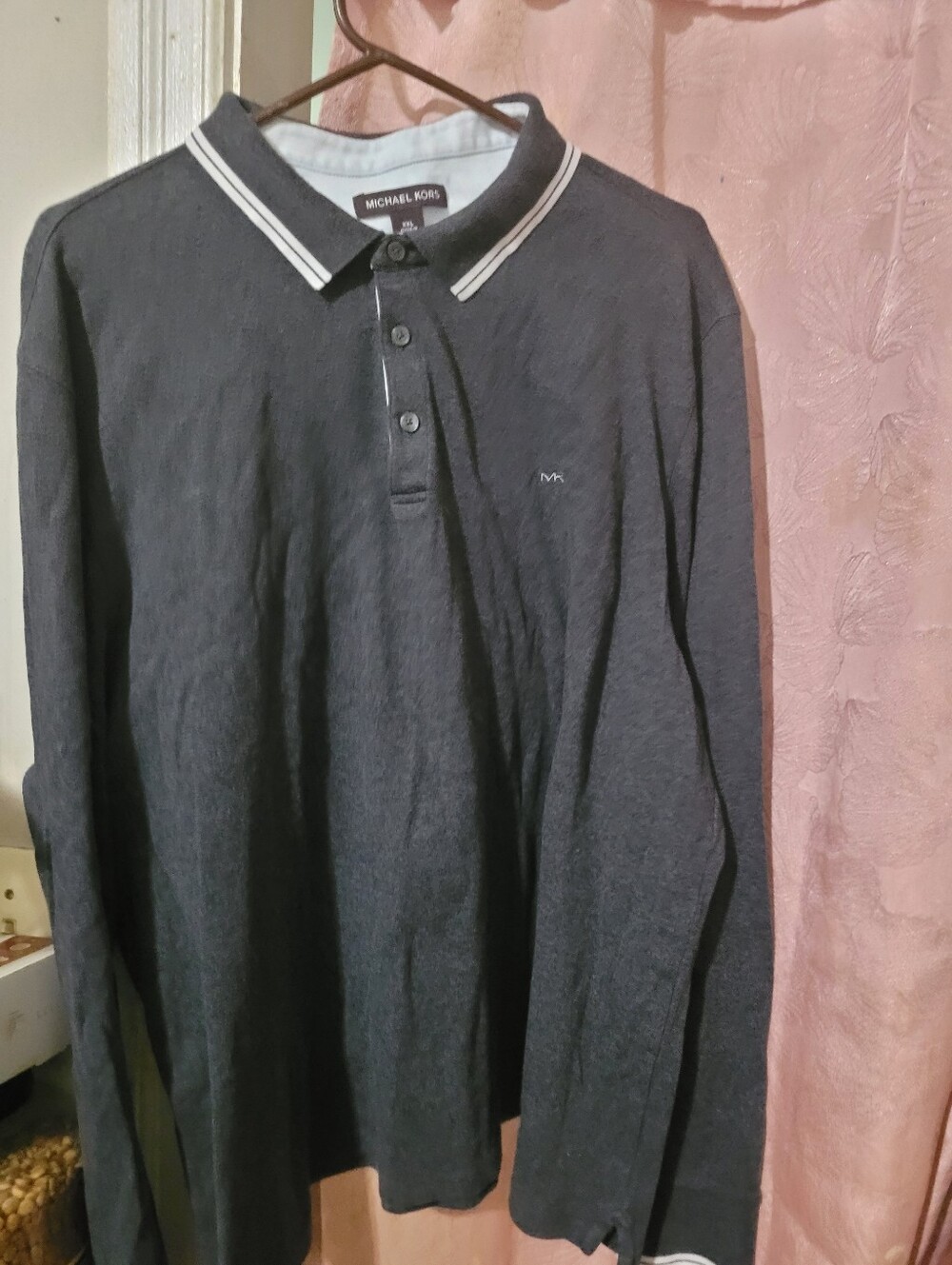 Michael Kors Men's Charcoal Long-Sleeve Polo with White-Trim Collar